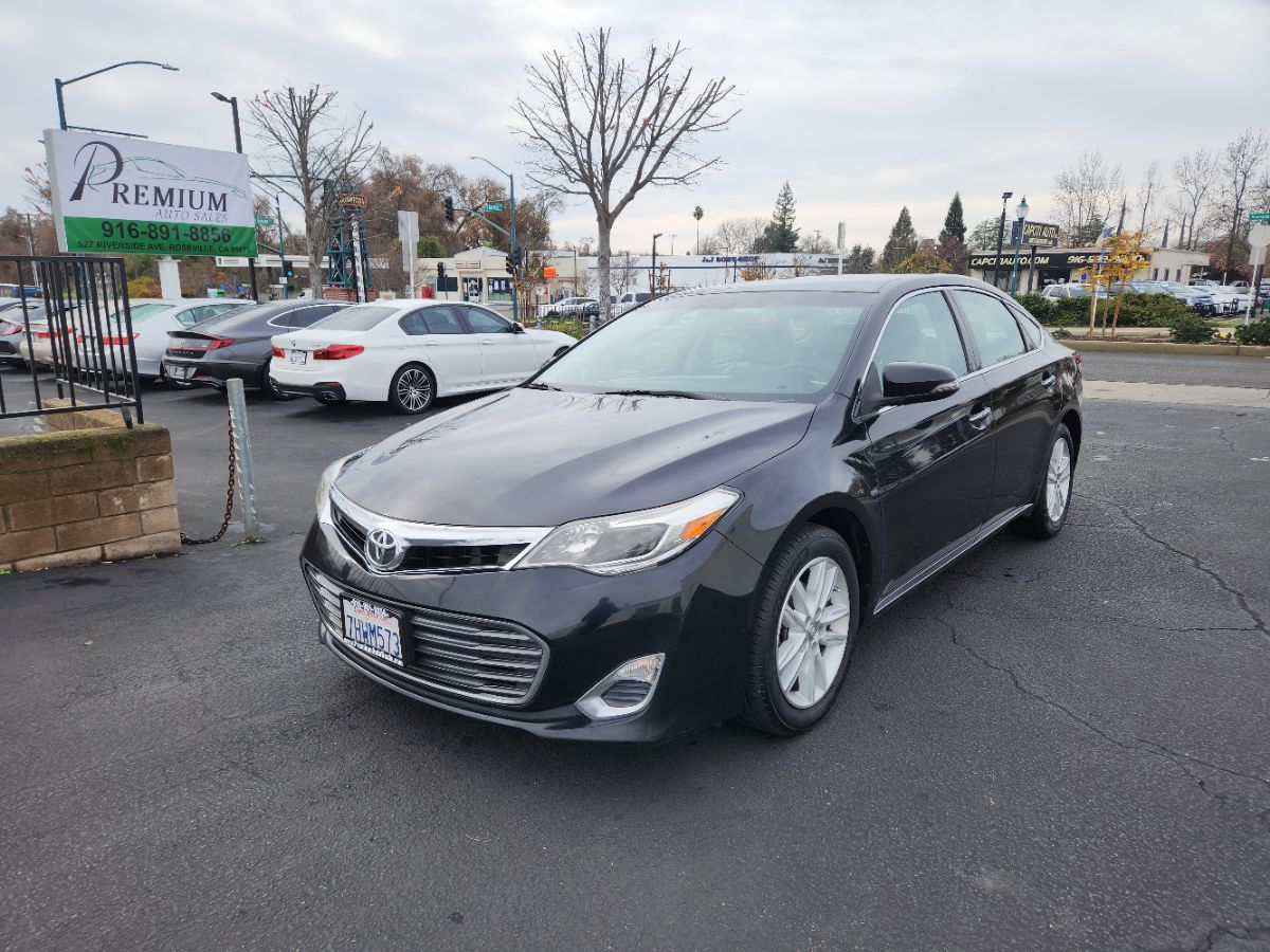 2014 Toyota Avalon XLE's photo