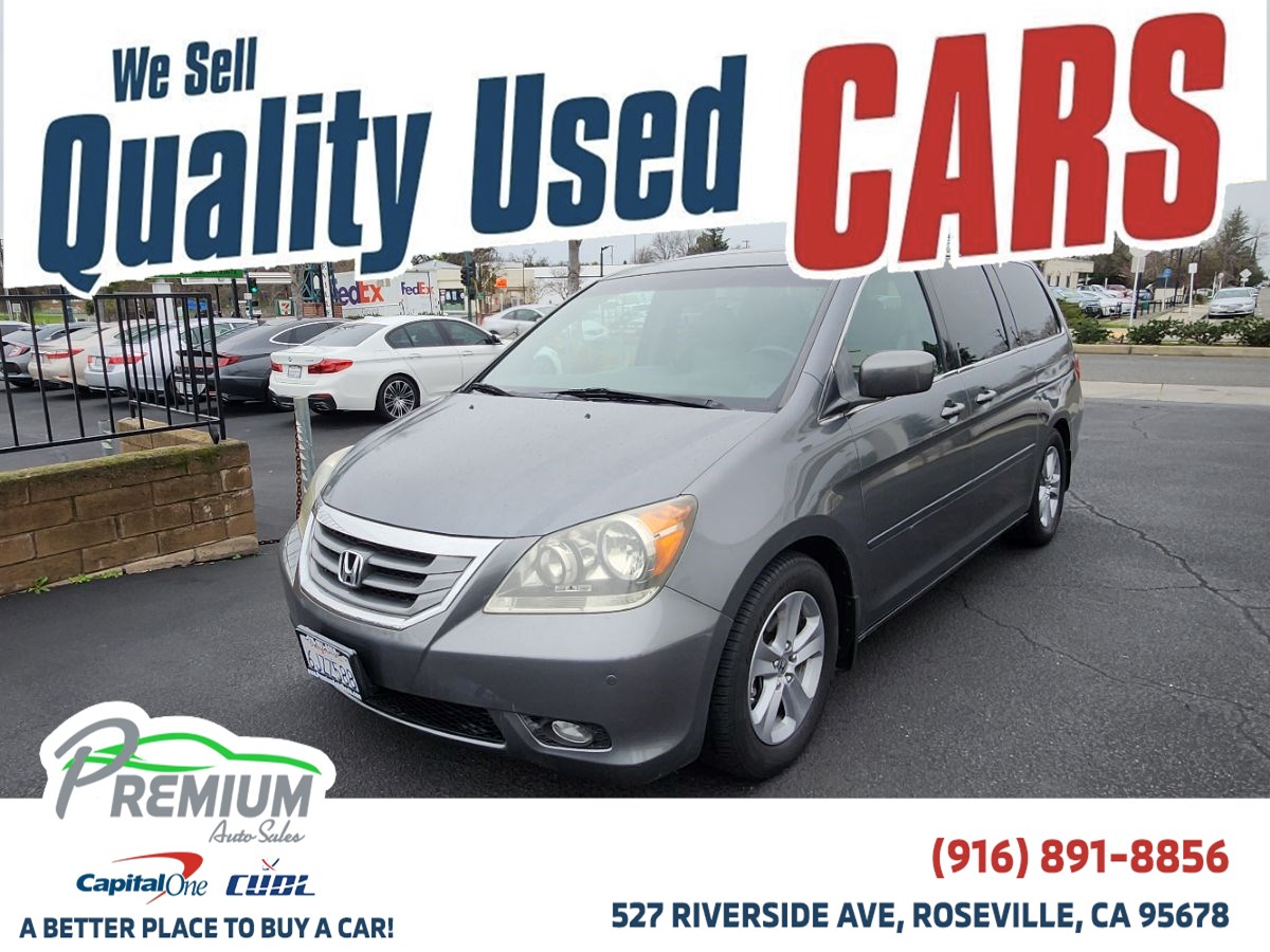 2010 Honda Odyssey Touring's photo