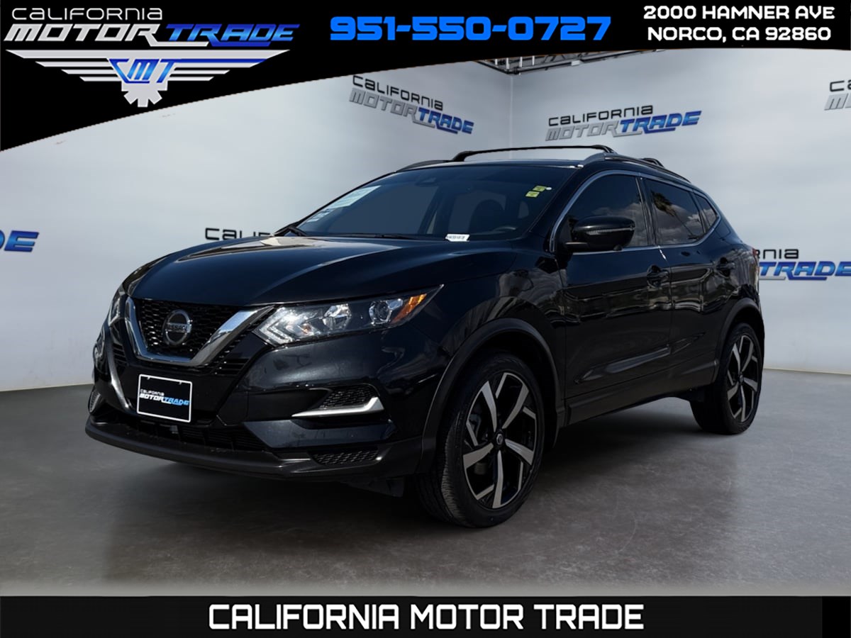 2022 Nissan Rogue Sport SL's photo