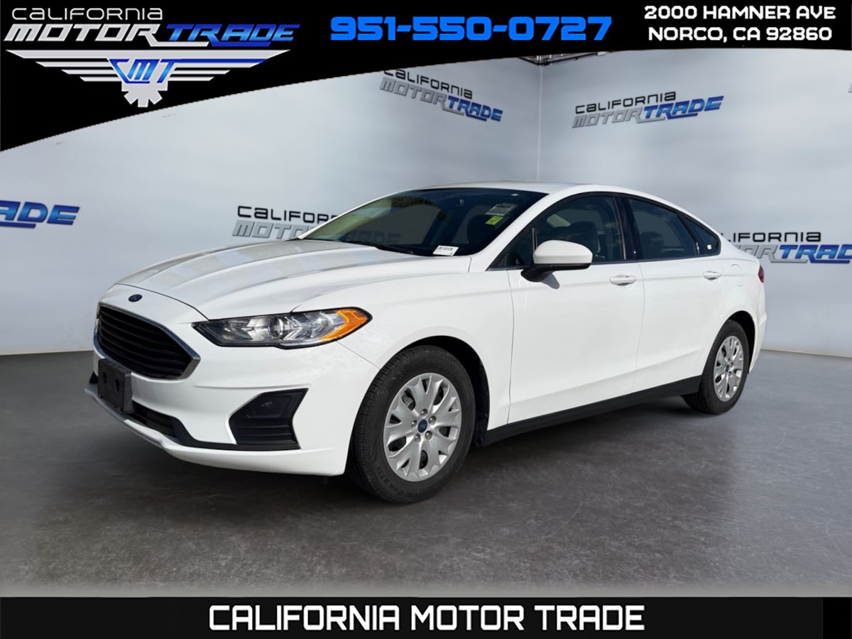 2020 Ford Fusion S's photo