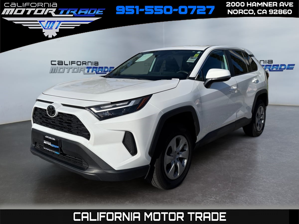 2023 Toyota RAV4 LE