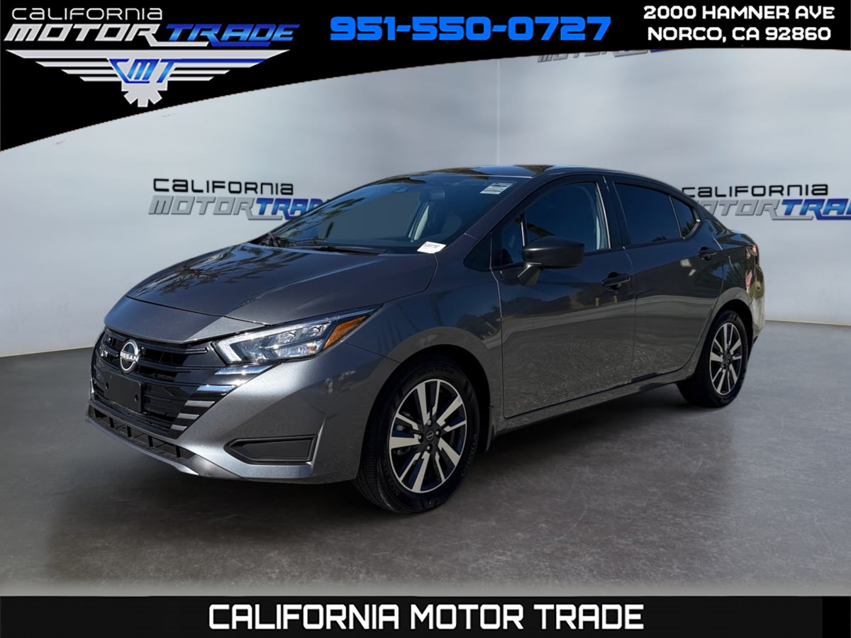 2025 Nissan Versa Sedan S's photo