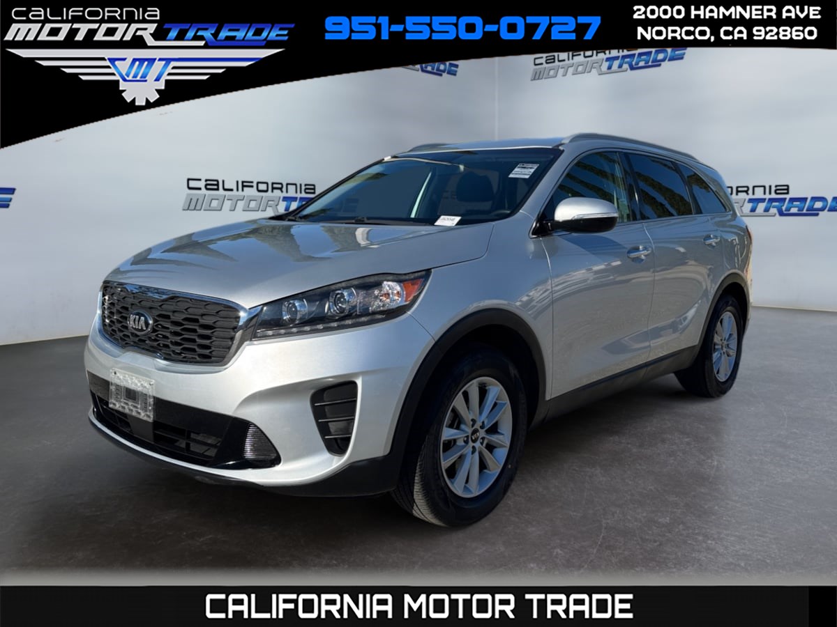 2020 Kia Sorento LX's photo