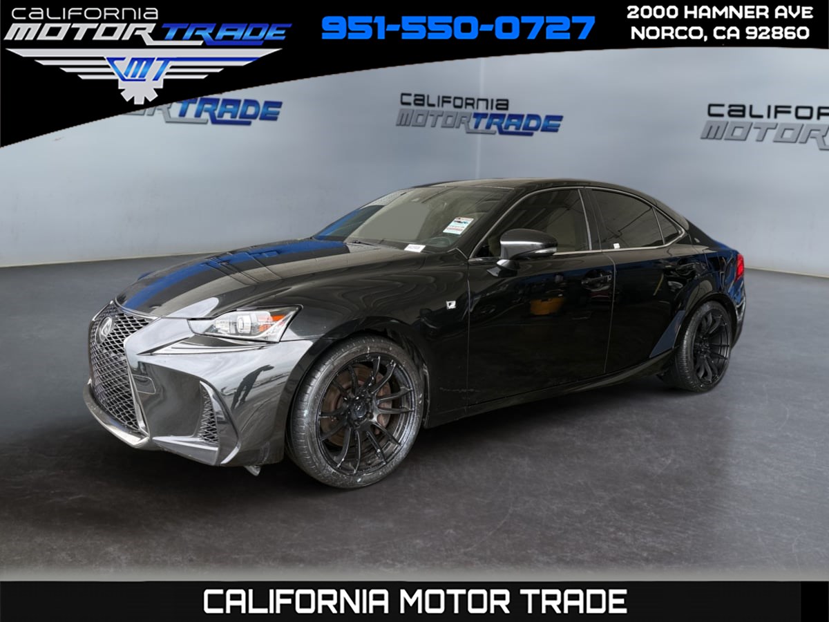 2017 Lexus IS 350's photo