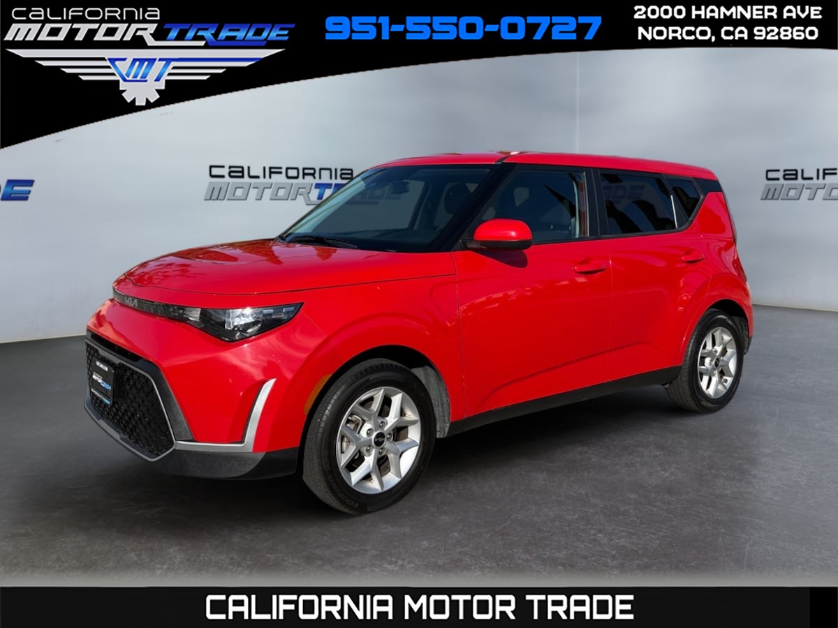 2024 Kia Soul LX's photo