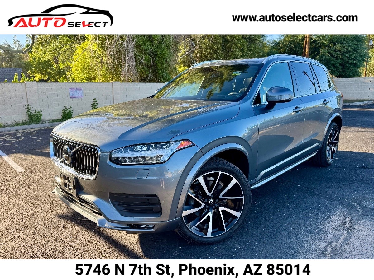 2020 Volvo XC90 Momentum's photo