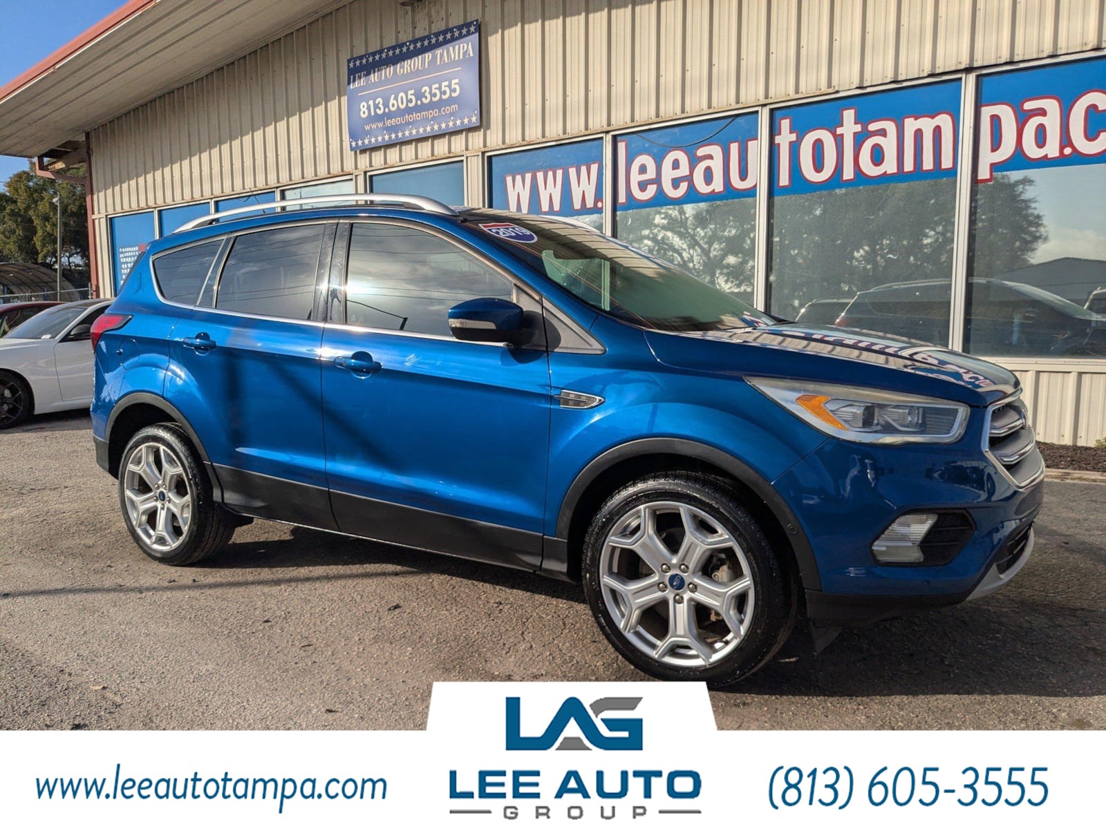 2019 Ford Escape Titanium's photo