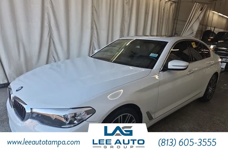 2018 BMW 5 Series 530i's photo