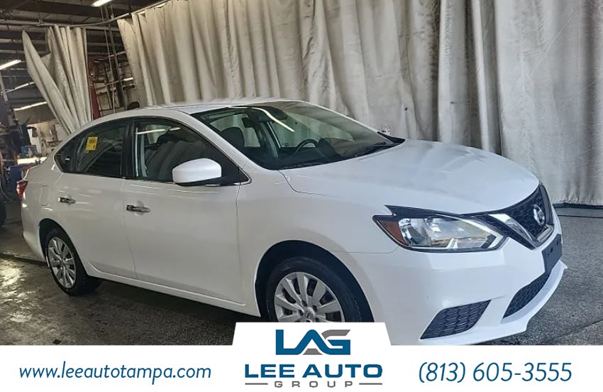 2019 Nissan Sentra S's photo