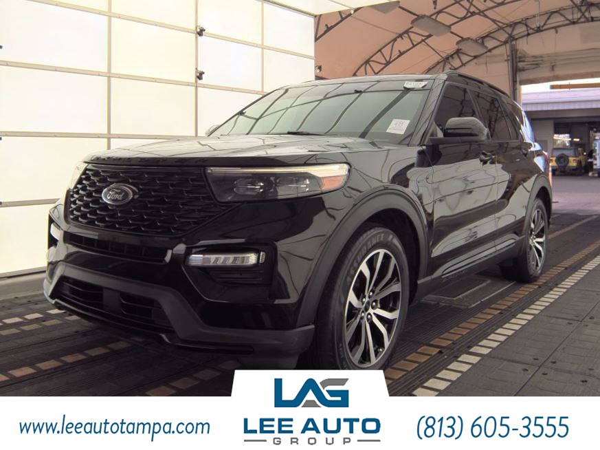 2023 Ford Explorer ST-LINE's photo
