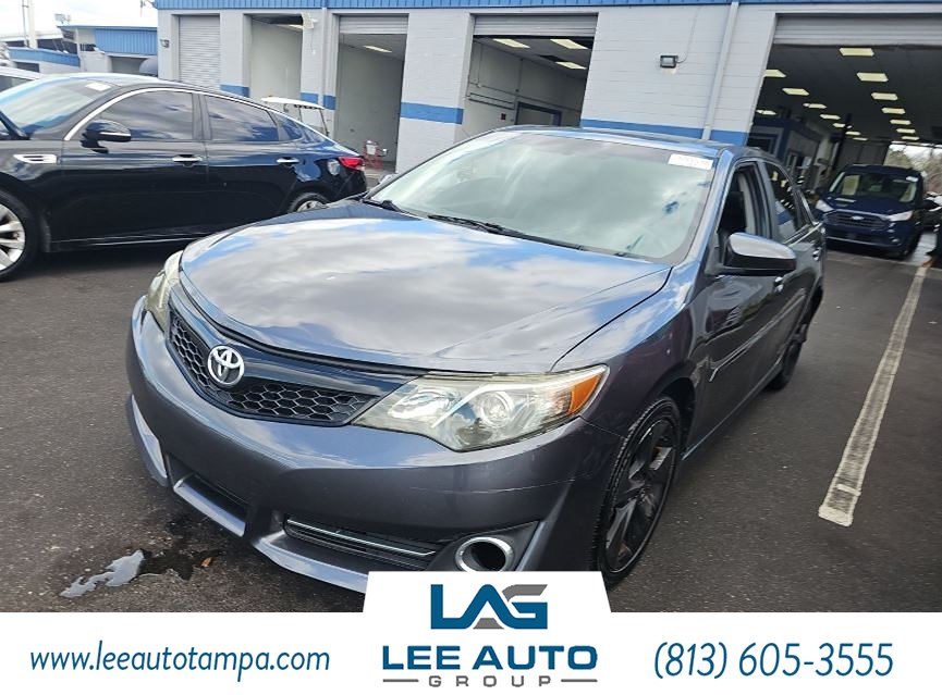 2014 Toyota Camry SE