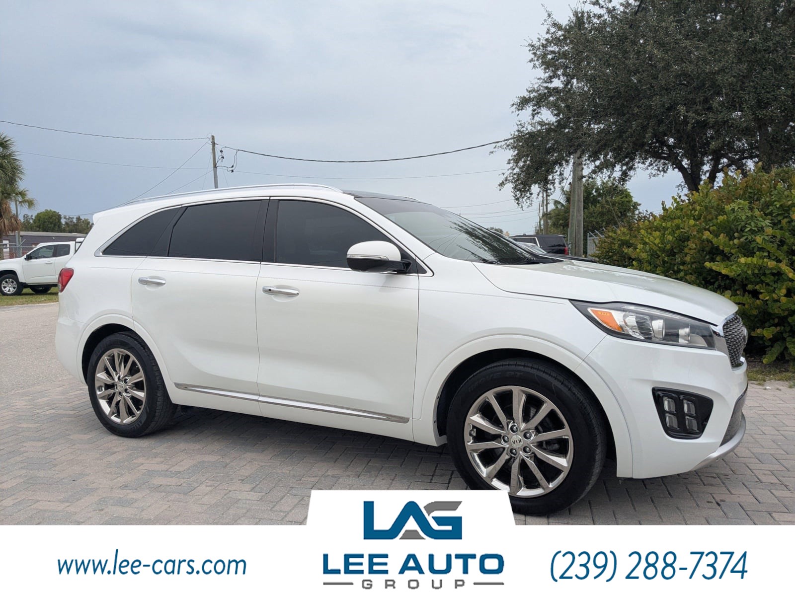 2017 Kia Sorento SXL's photo