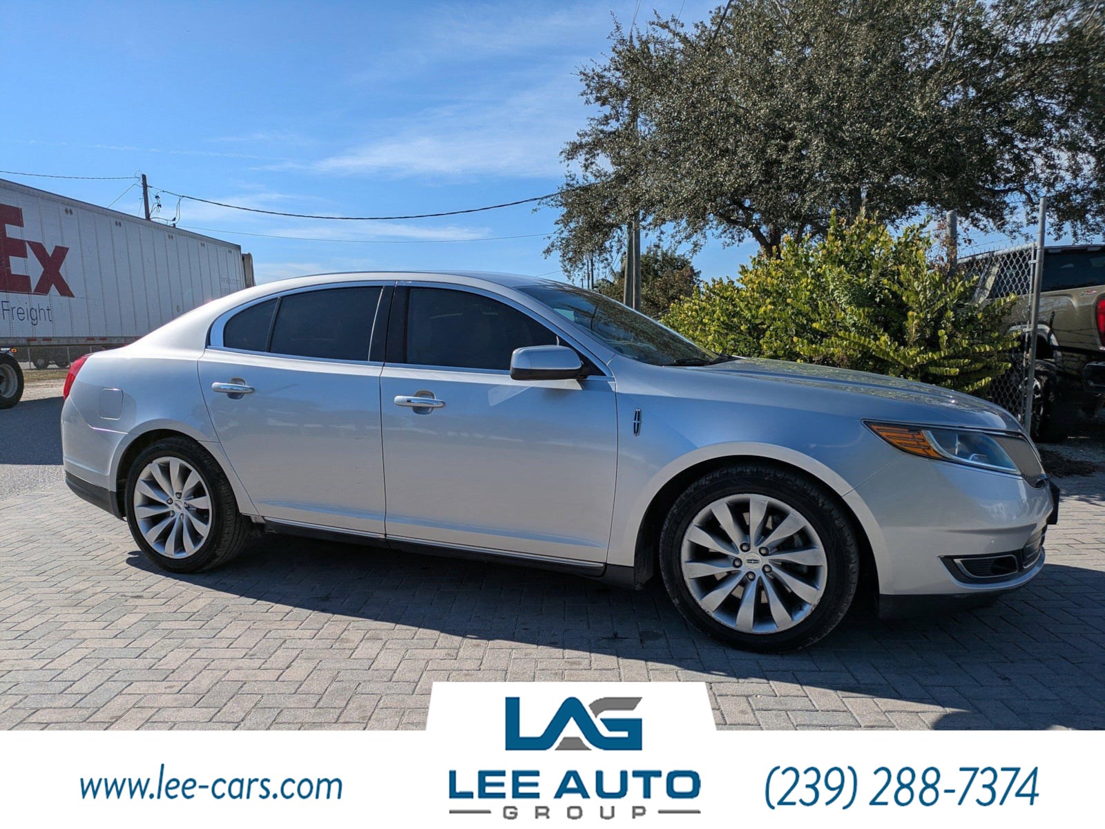 2013 Lincoln MKS Base's photo