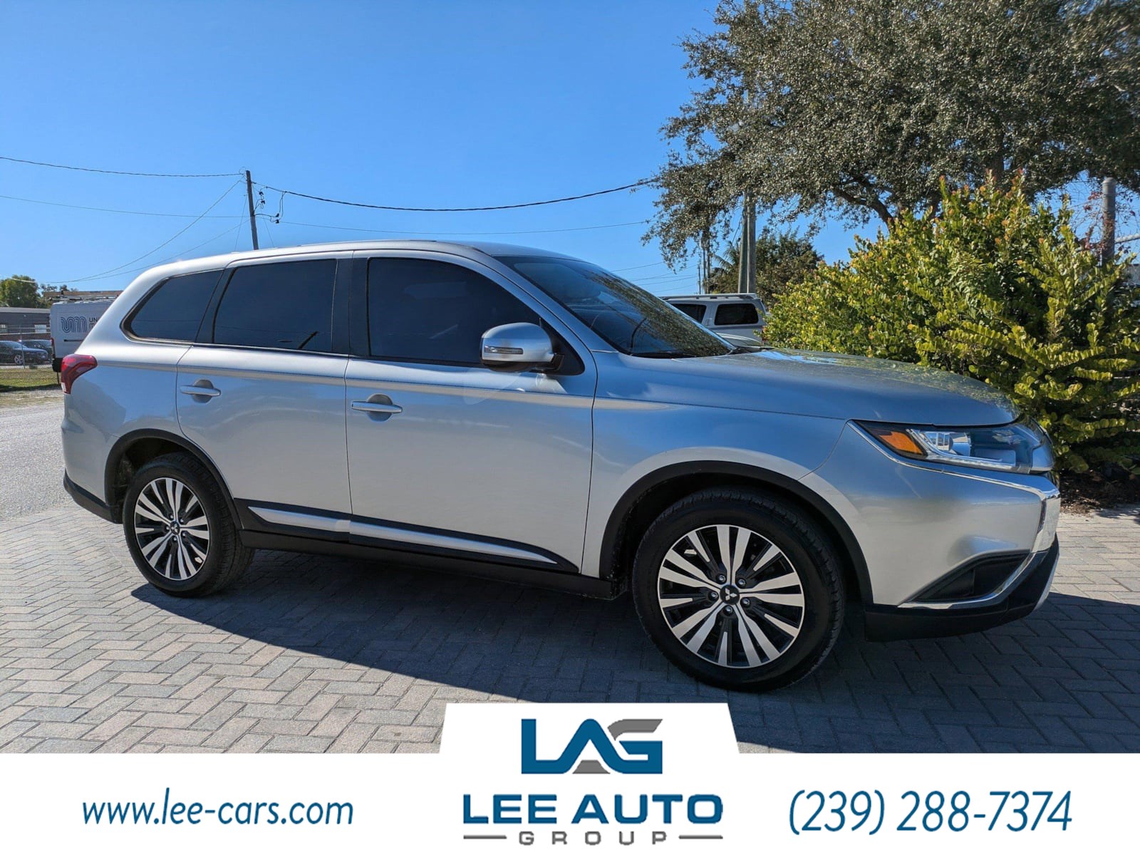 2020 Mitsubishi Outlander SE's photo