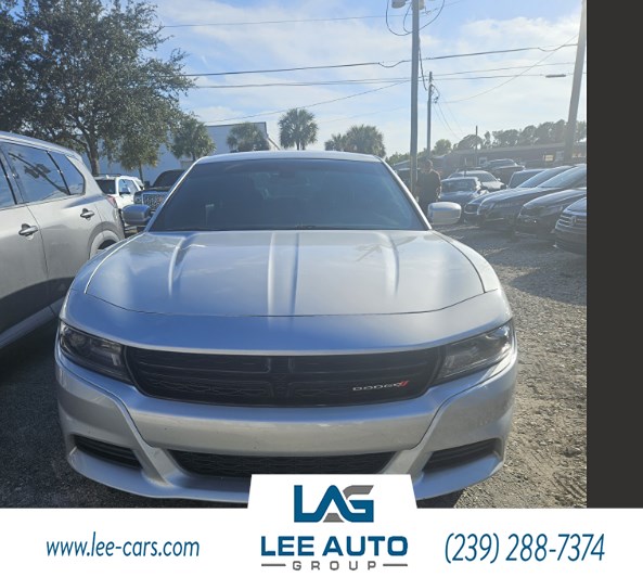 2019 Dodge Charger SXT's photo