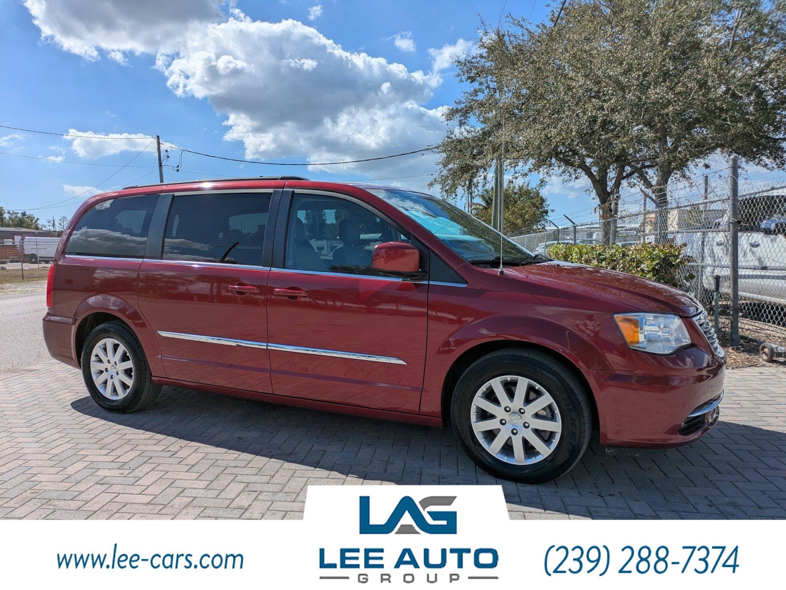 2016 Chrysler Town & Country Touring