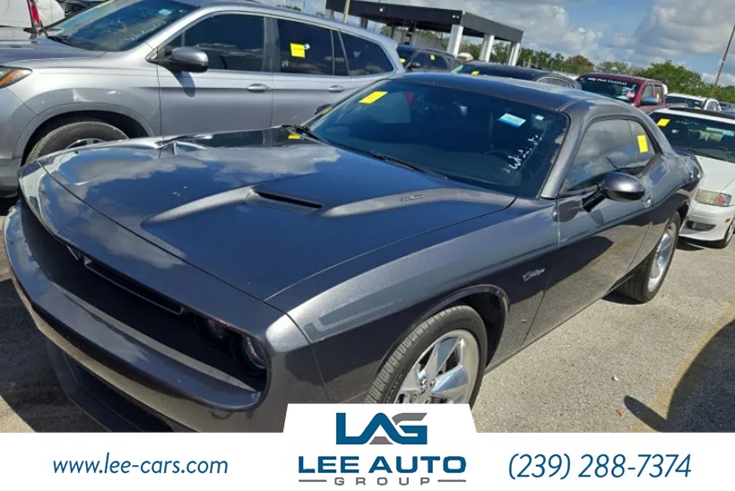 2015 Dodge Challenger R/T Plus's photo