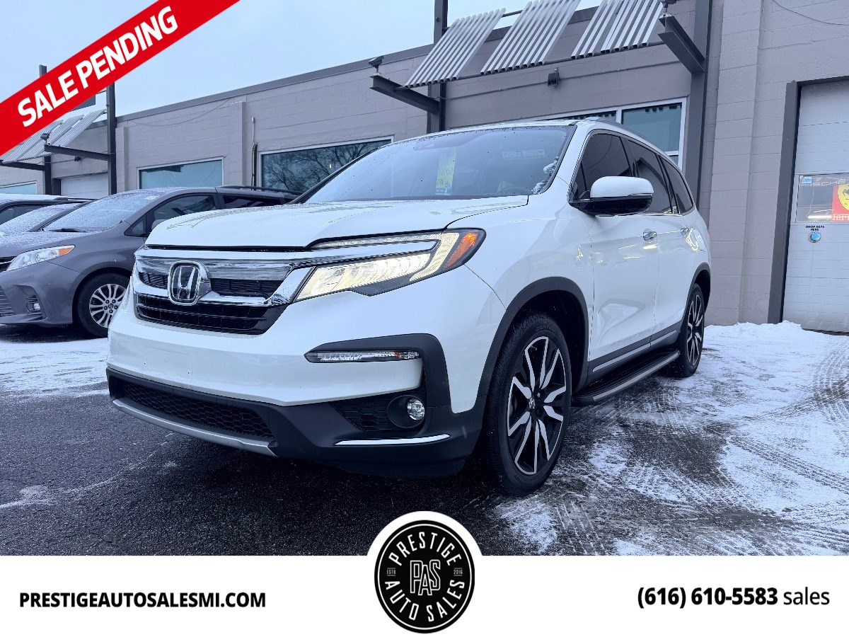 2019 Honda Pilot Elite's photo