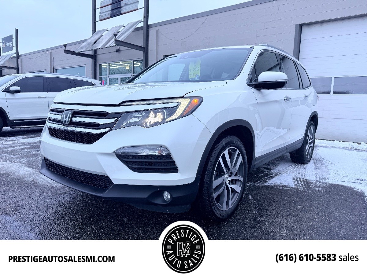 2018 Honda Pilot Elite's photo