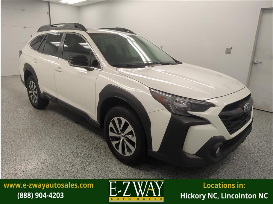 2023 Subaru Outback Premium's photo