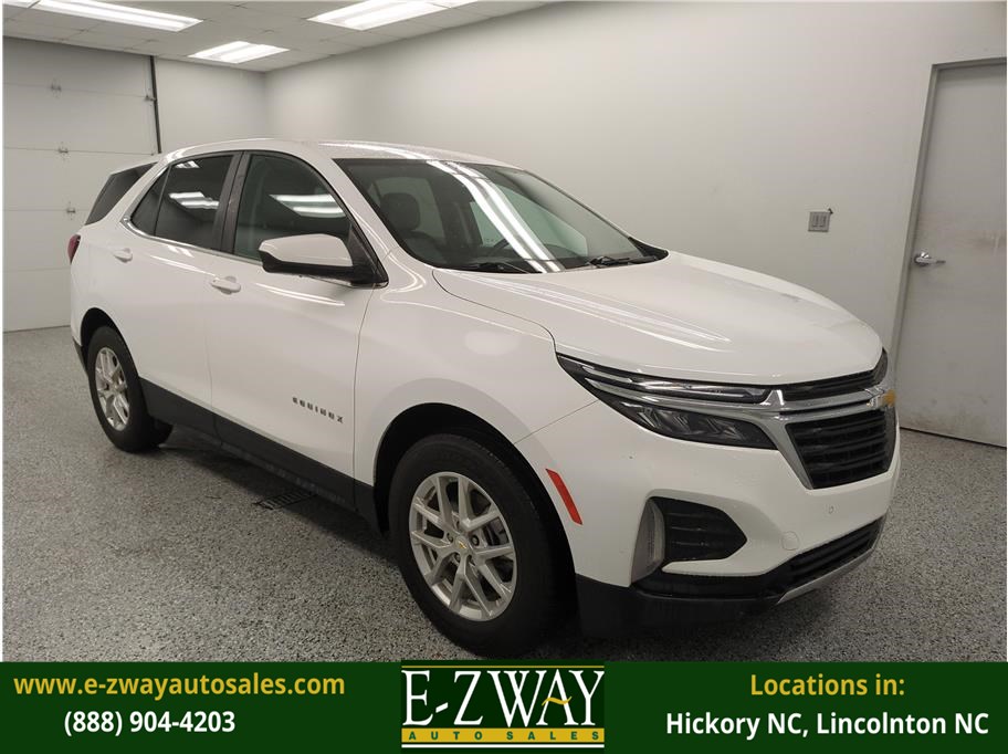 2022 Chevrolet Equinox LT's photo