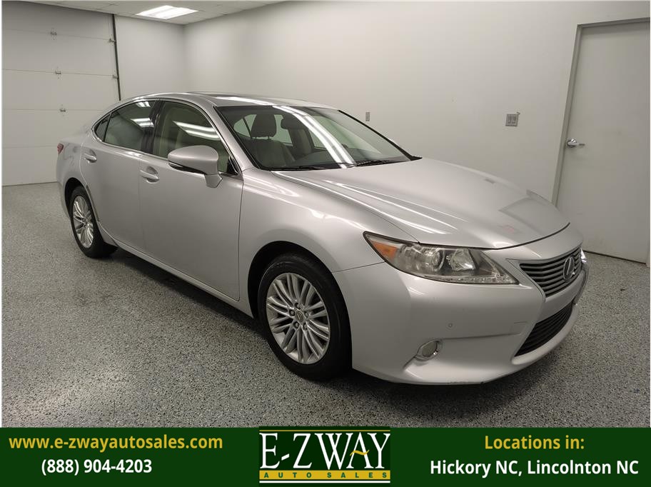 2013 Lexus ES 350's photo