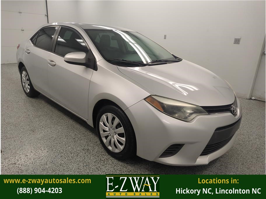 2016 Toyota Corolla LE's photo