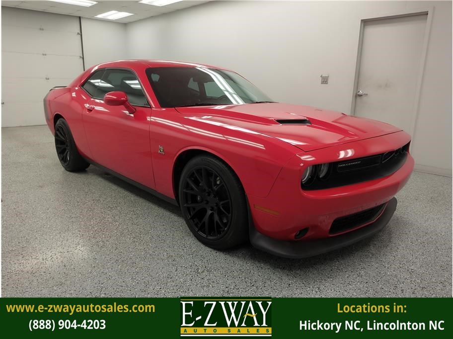 2015 Dodge Challenger Scat Pack's photo