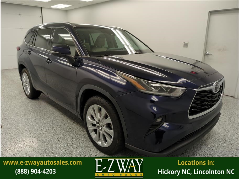 2021 Toyota Highlander Limited's photo