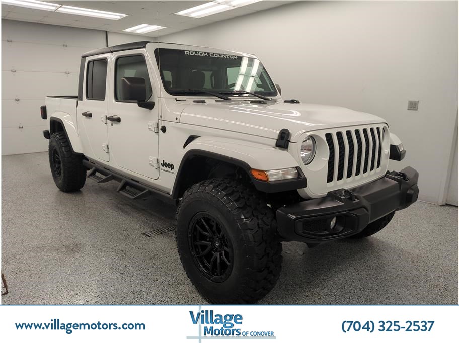 2023 Jeep Gladiator Sport S's photo