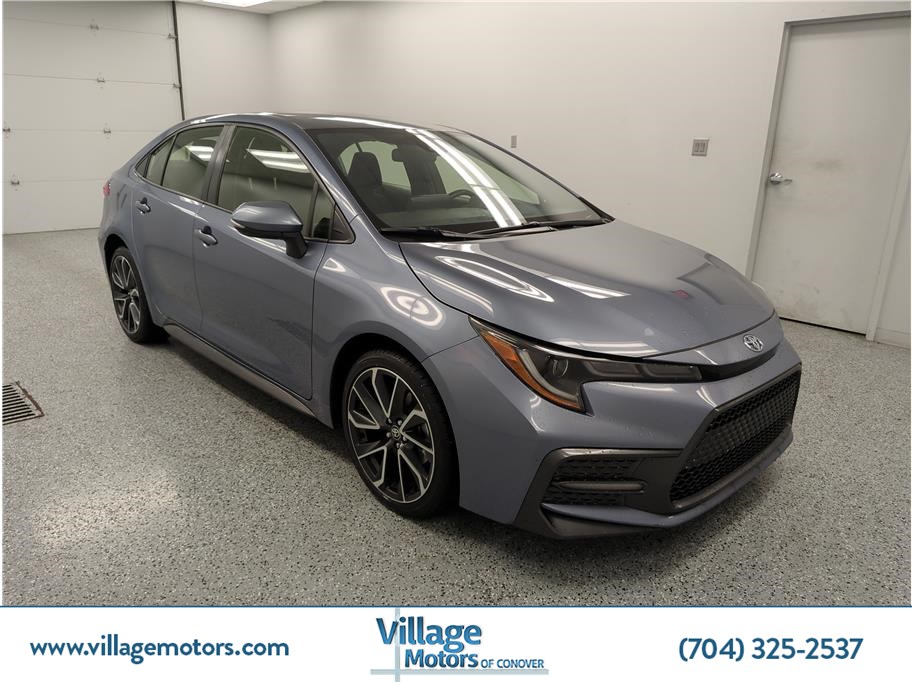 2022 Toyota Corolla SE's photo