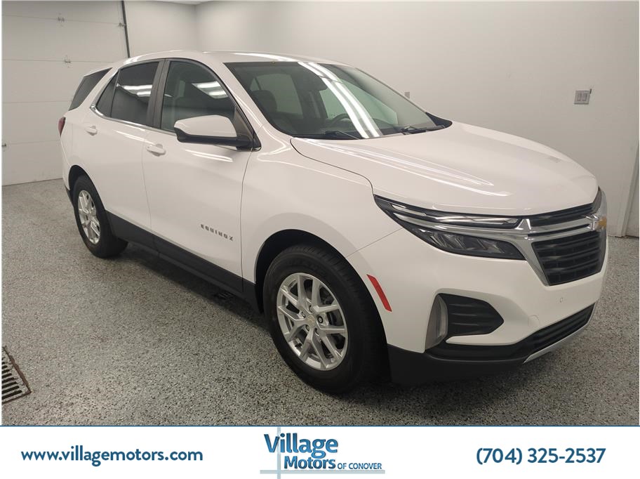 2022 Chevrolet Equinox LT's photo