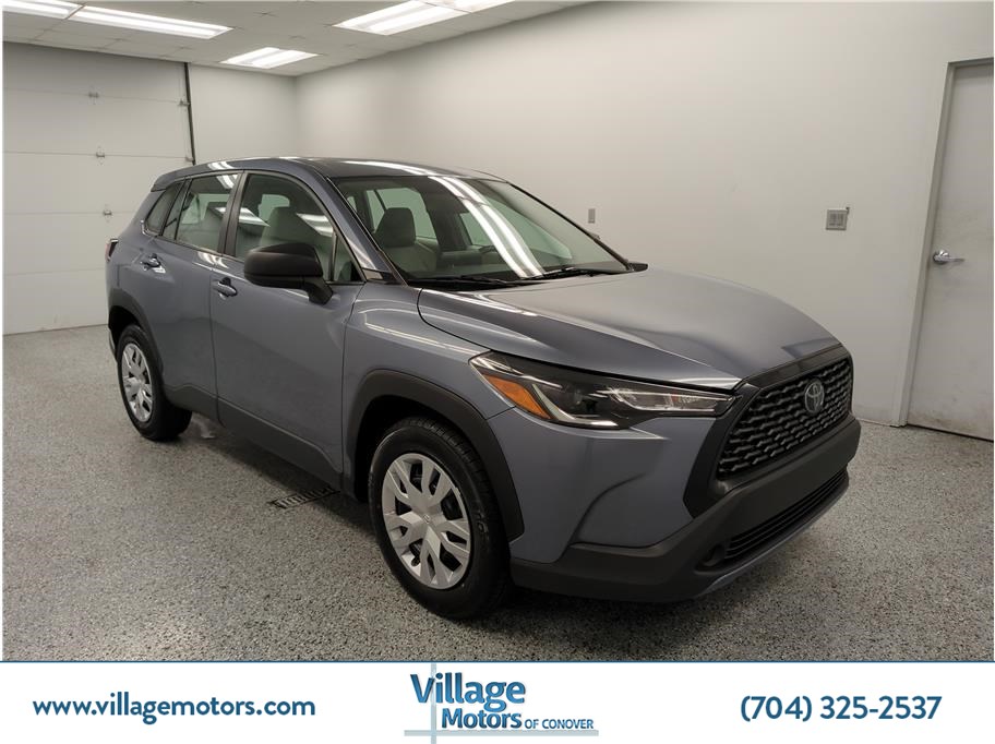 2022 Toyota Corolla Cross L's photo