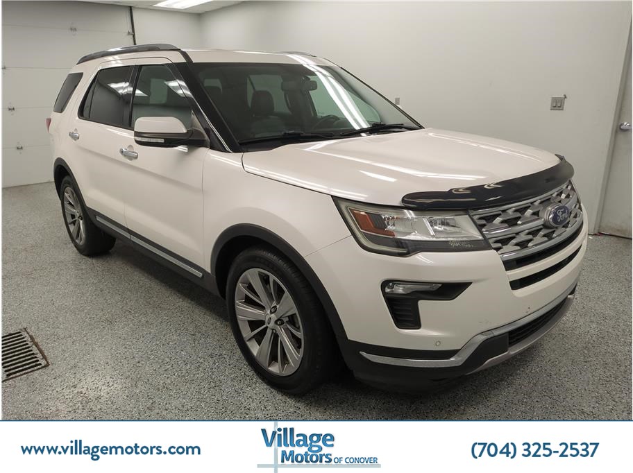 2018 Ford Explorer Limited's photo