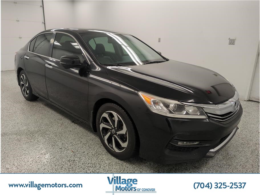 2017 Honda Accord EX-L's photo