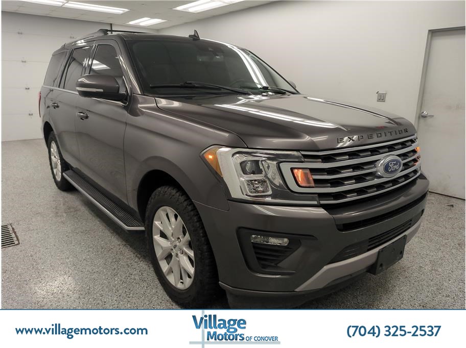 2021 Ford Expedition XLT's photo