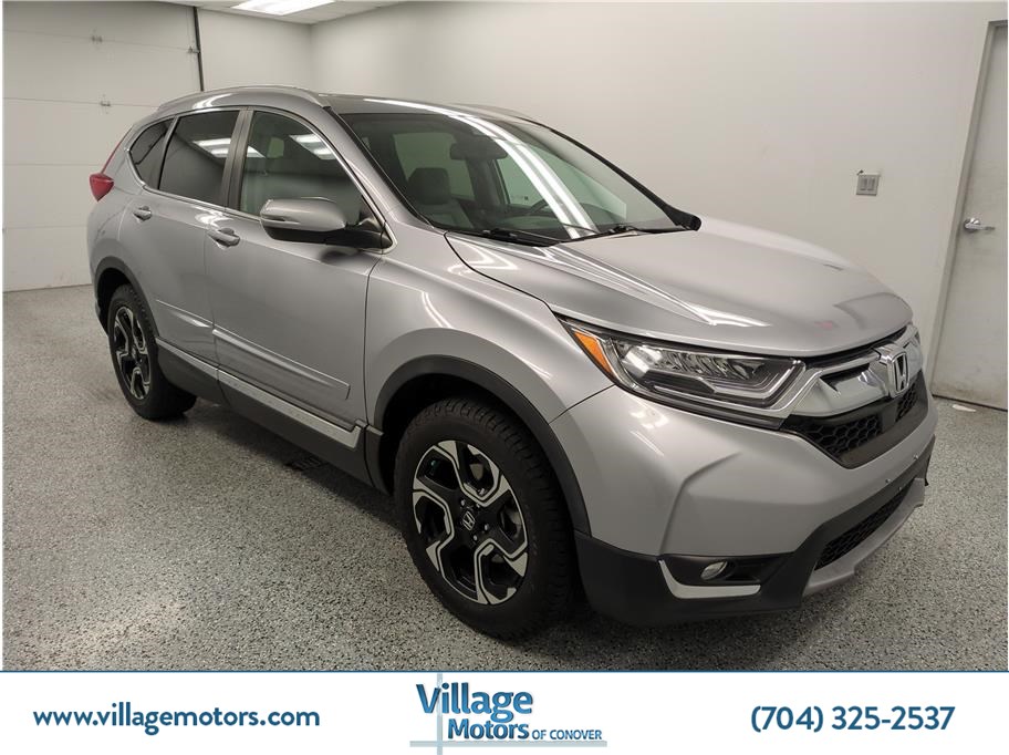 2017 Honda CR-V Touring's photo