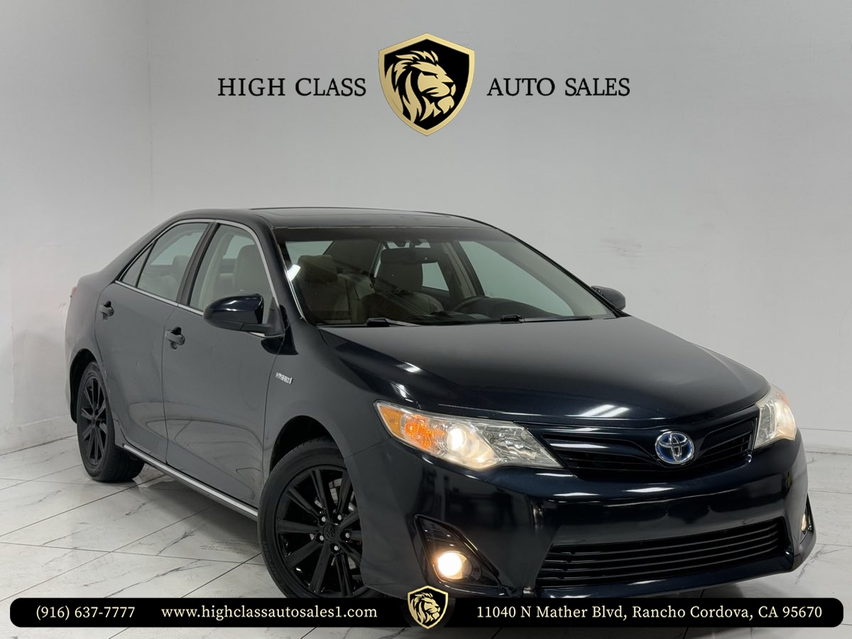 2014 Toyota Camry's photo