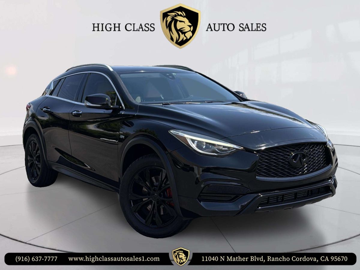 2018 INFINITI QX30 Luxury's photo