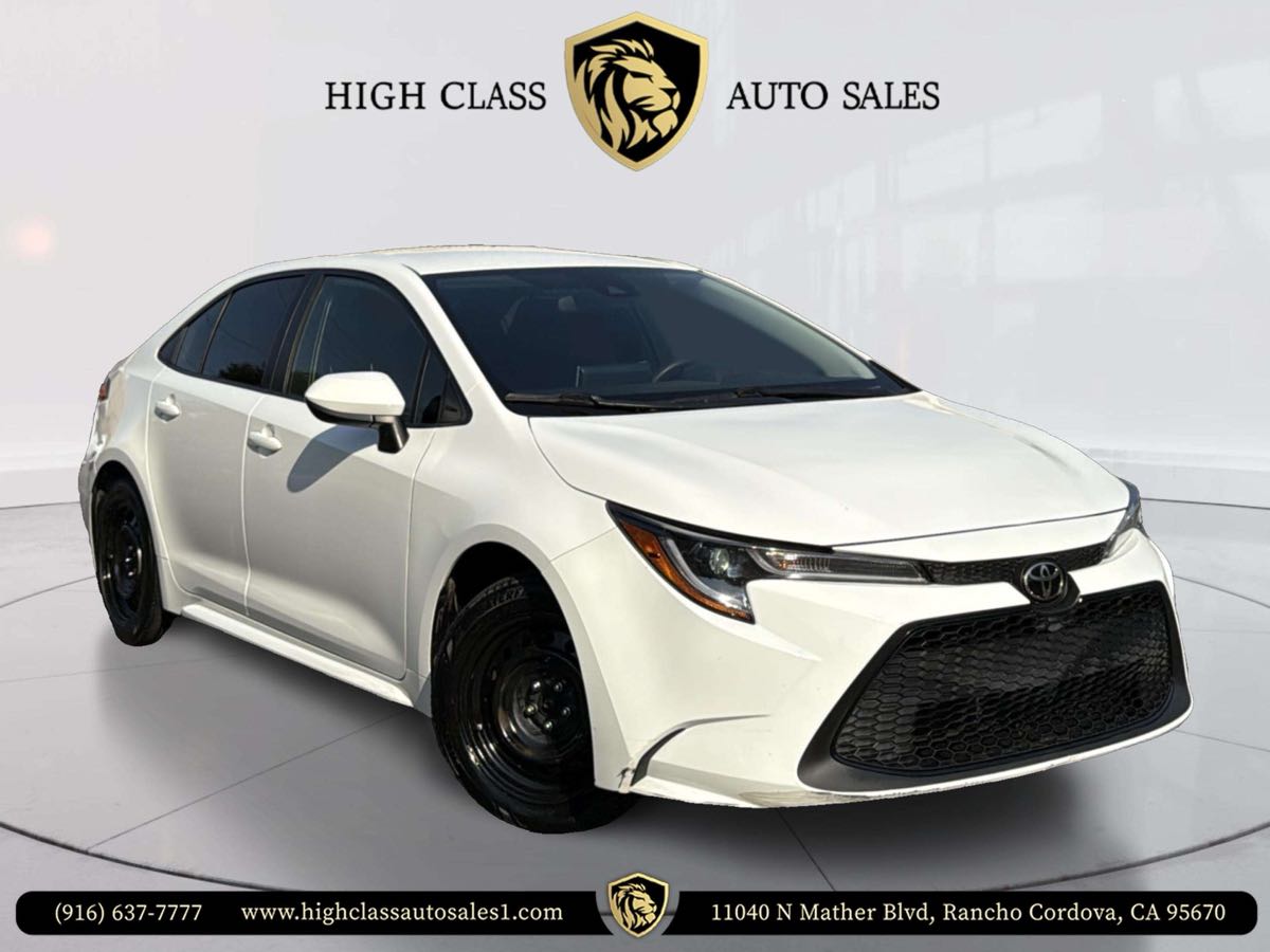 2021 Toyota Corolla LE's photo