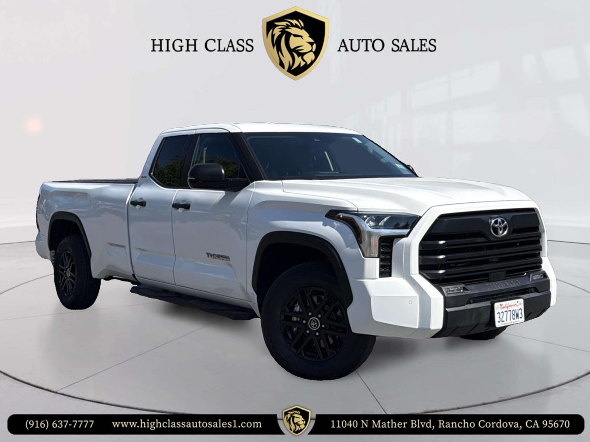 2024 Toyota Tundra SR5's photo