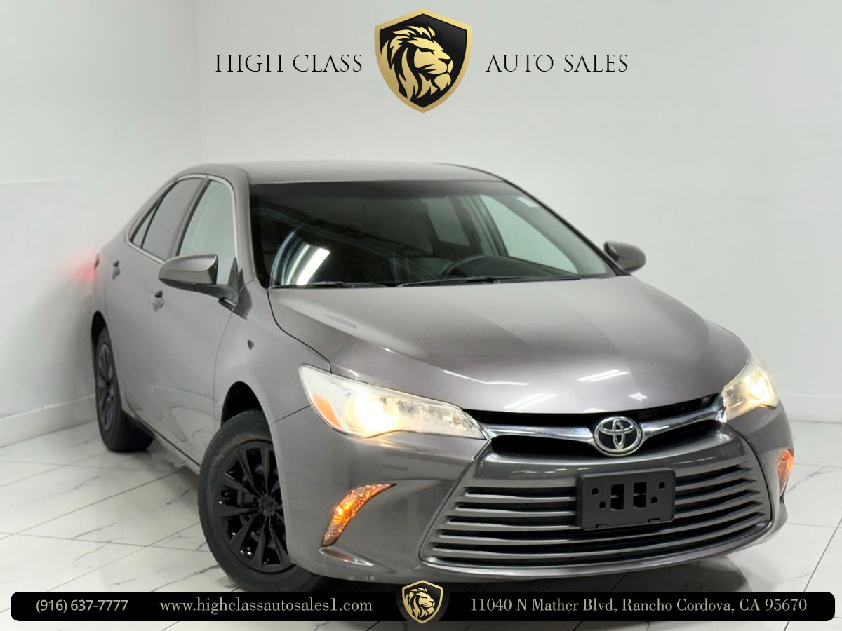 2017 Toyota Camry LE