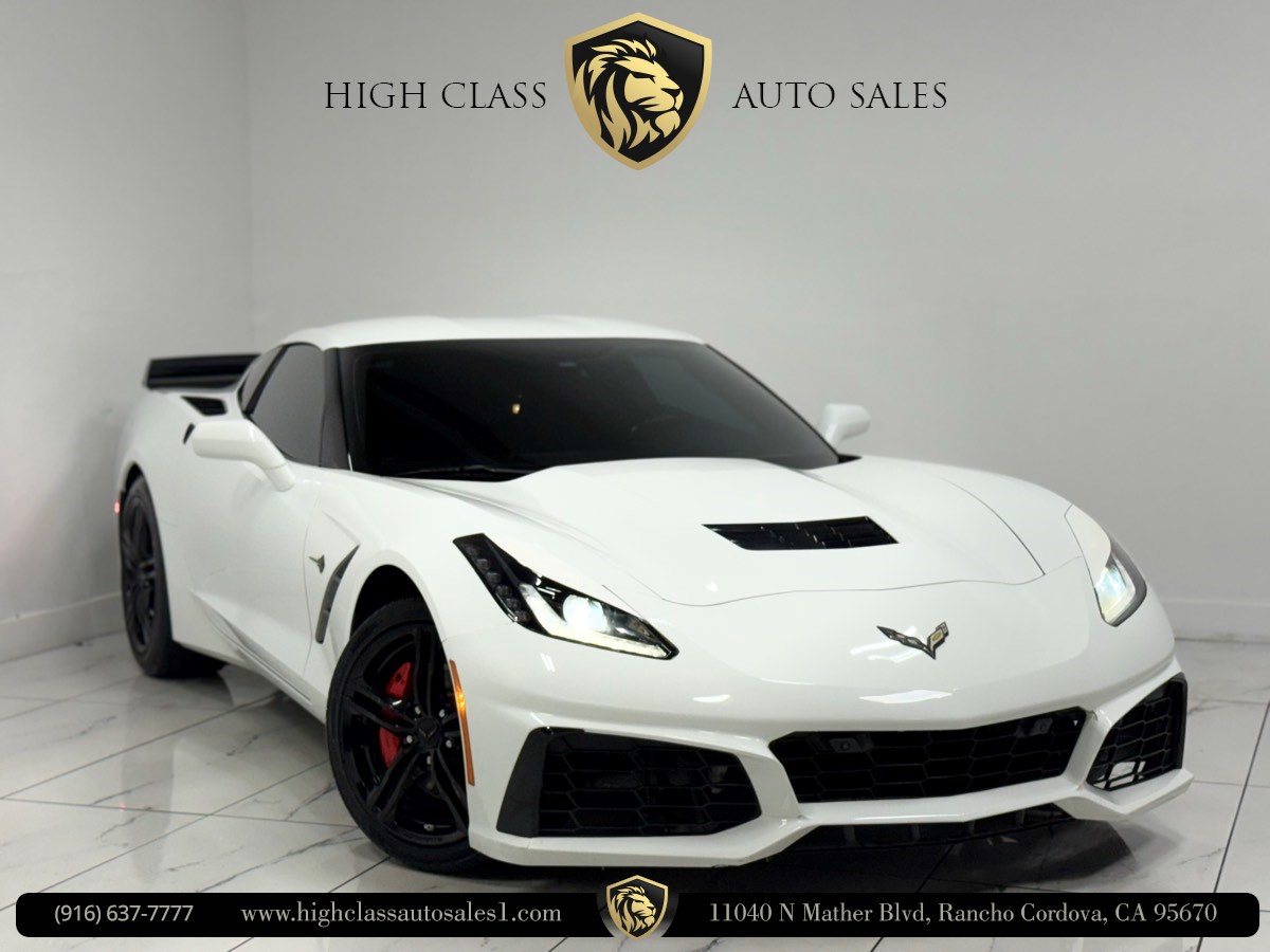 2017 Chevrolet Corvette 2LT's photo