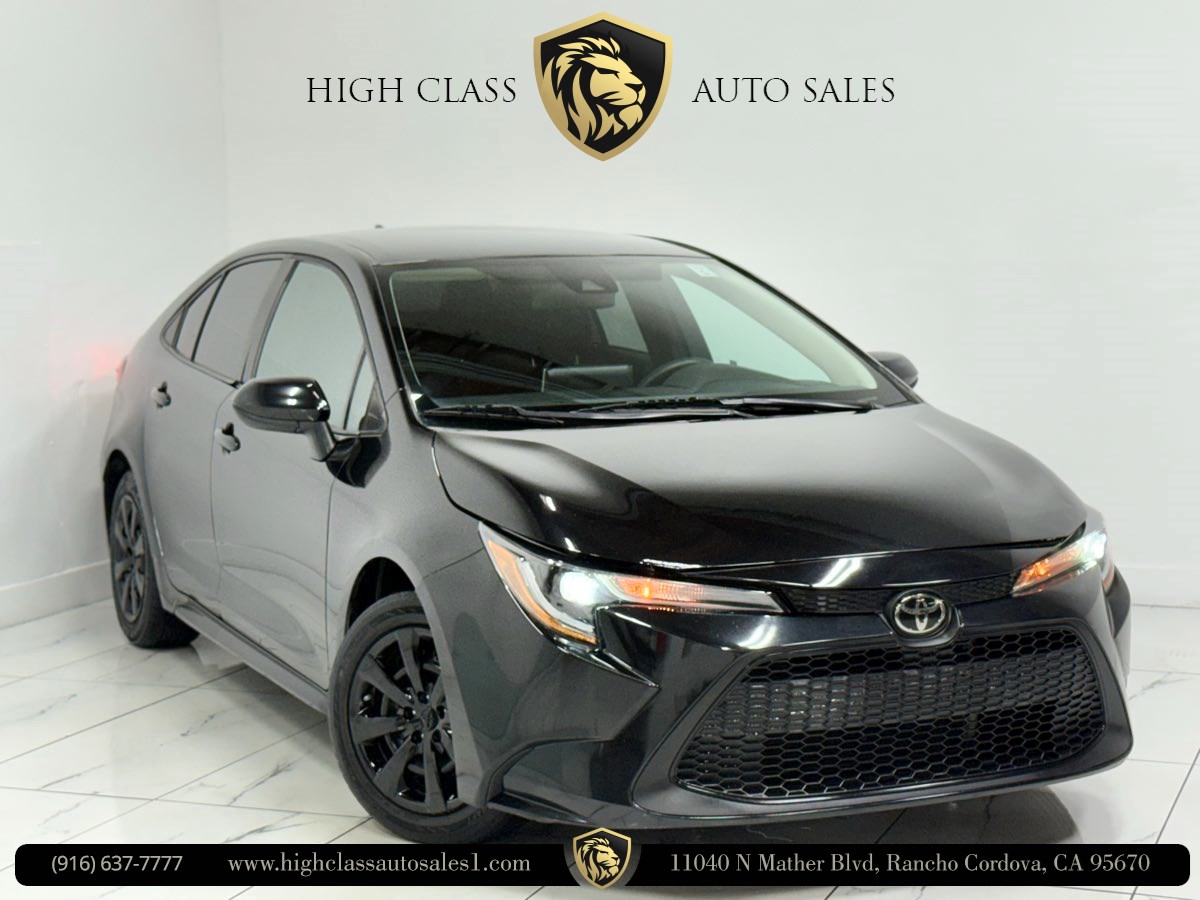 2021 Toyota Corolla LE's photo