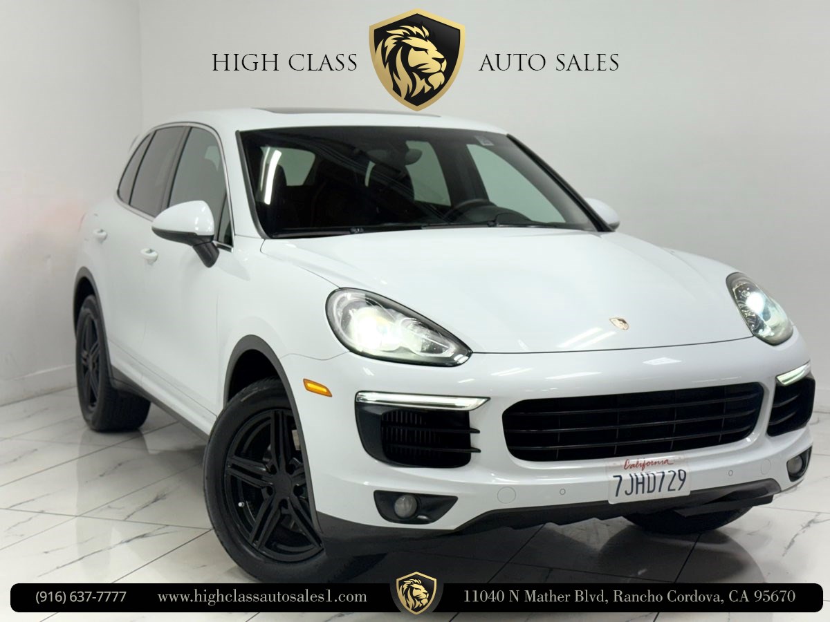 2015 Porsche Cayenne S's photo