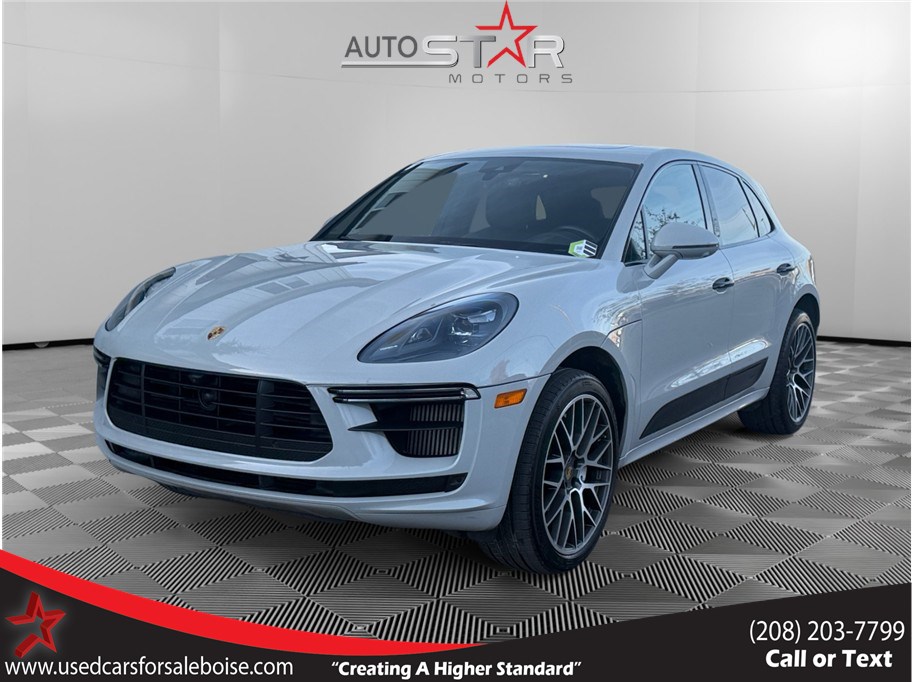 2021 Porsche Macan Turbo's photo