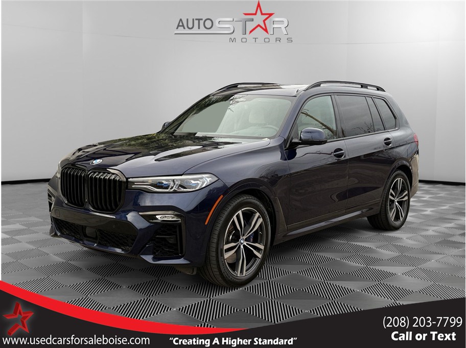 2020 BMW X7 M50i's photo