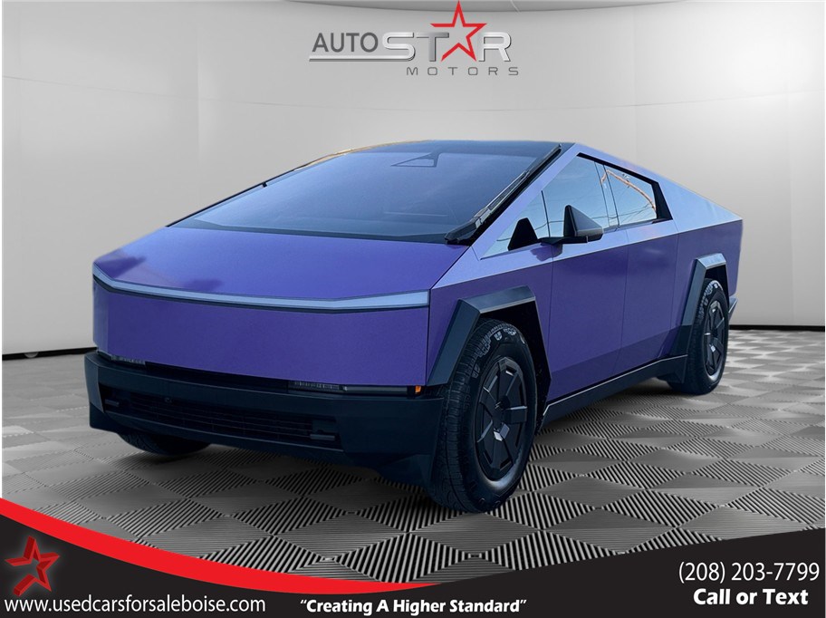 2025 Tesla Cybertruck Base's photo