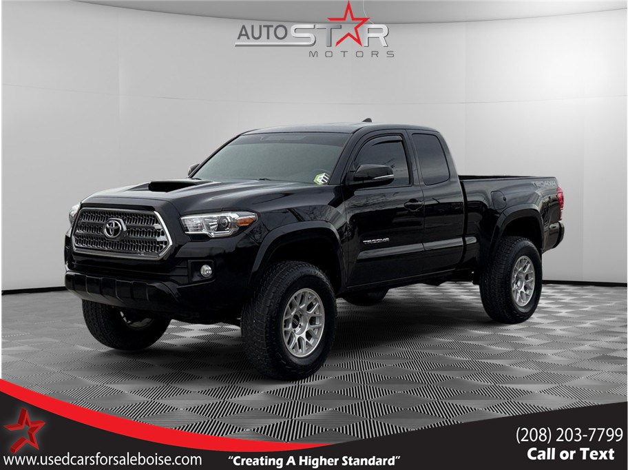 2016 Toyota Tacoma TRD Sport's photo