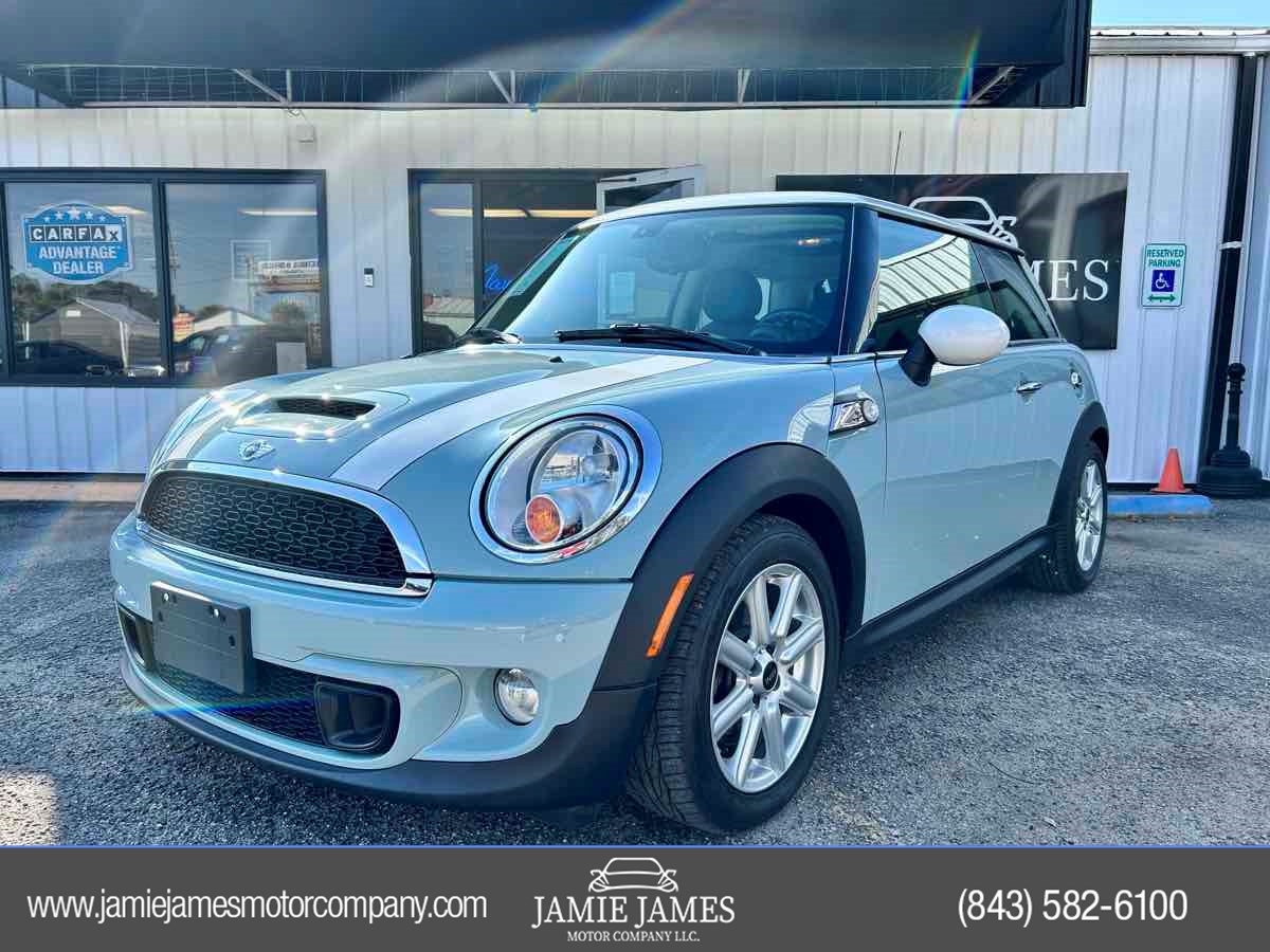 2013 MINI Cooper S's photo